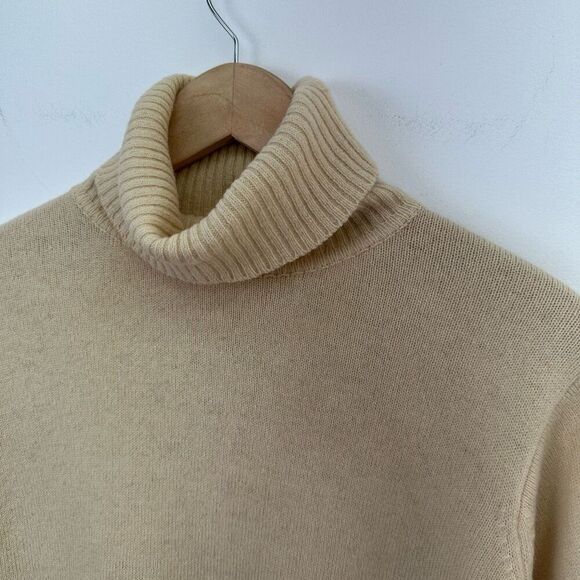 Woolovers Women’s Cream New Wool Ribbed Collar Turtleneck Pullover Sweater - Picture 6 of 8